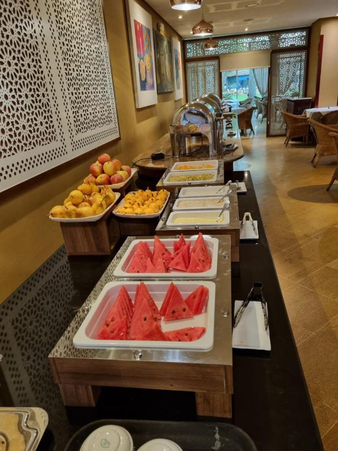 El Oumnia Puerto & Spa Tanger Luaran gambar