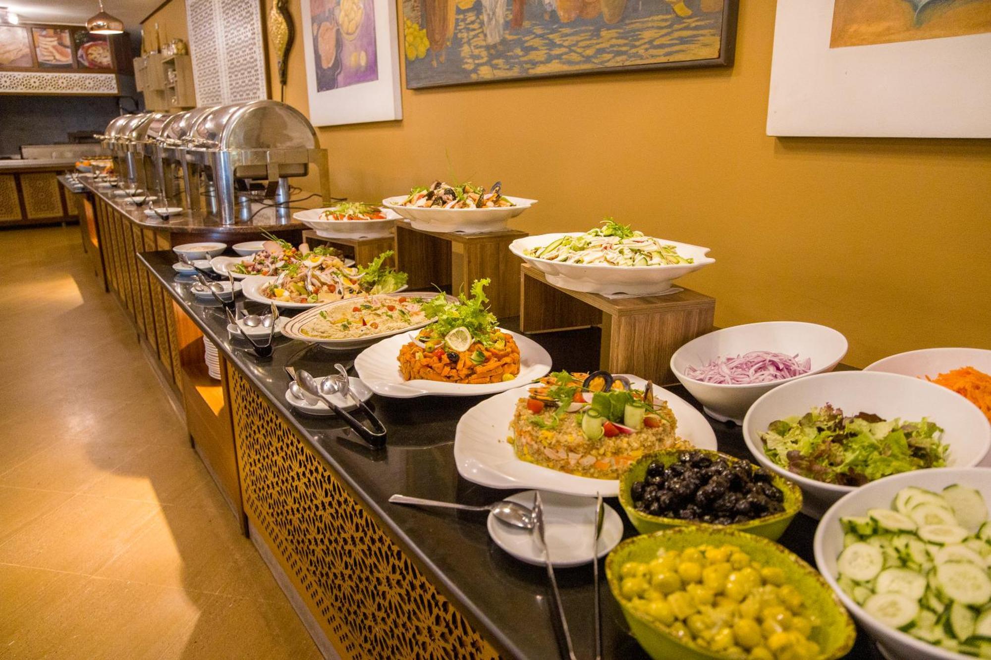 El Oumnia Puerto & Spa Tanger Luaran gambar